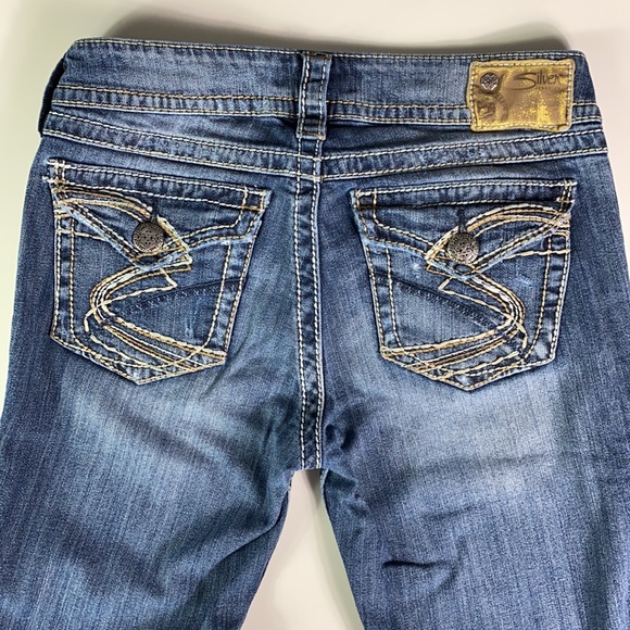 Silver Suki Surplus Bootcut Jeans, Two Tone Topstitching on Back Flap Pockets - Picture 11 of 15